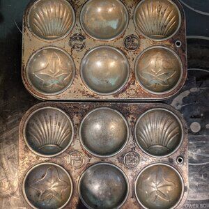 Vintage Madeleine Pans